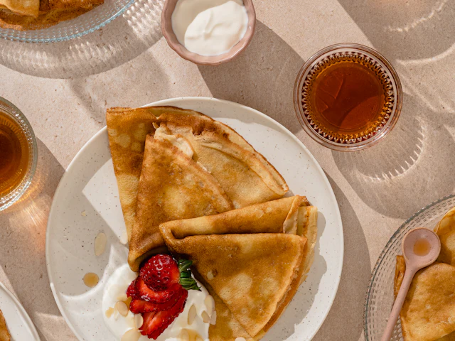 Creps doblados en un plato